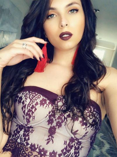 Roberta, femme cougar de 38 ans à Grasse