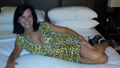 Chahrazed, femme cougar de 54 ans à Martigues
