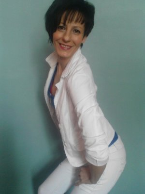 Arabesque, femme cougar de 58 ans à Martigues