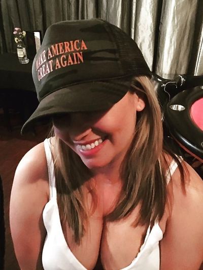 Coralie, femme cougar de 44 ans à Montreuil