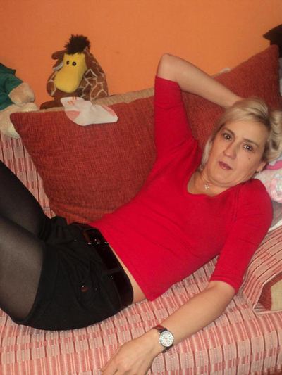 Appolline, femme cougar de 45 ans à Villeurbanne