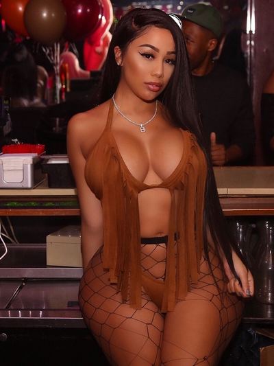 Jackie, femme cougar de 43 ans à Meaux