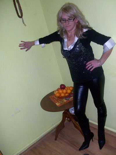 Dahlia, femme cougar de 38 ans à Aix-en-Provence