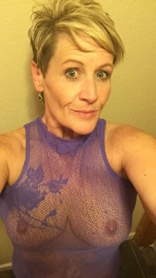 Maja, femme cougar de 47 ans à Salon-de-Provence