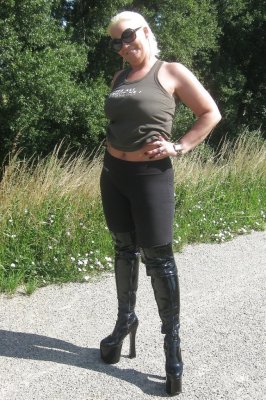 Aisling, femme cougar de 45 ans à Montluçon
