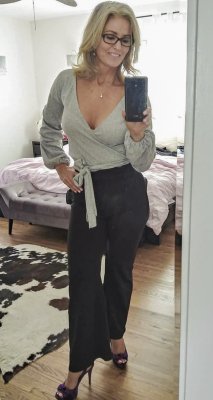 Amica, femme cougar de 47 ans à Châteauroux