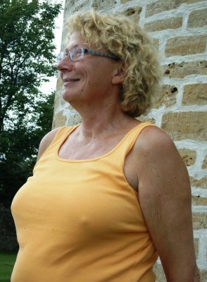 Benoîte, femme cougar de 56 ans à Montluçon