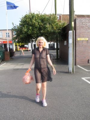 Lou, femme cougar de 53 ans à Annonay